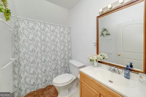 Bath - 469 Old Roanoke Rd, Lagrange, GA 30240 photo 3 of 3