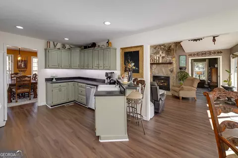 Kitchen - 469 Old Roanoke Rd, Lagrange, GA 30240 photo 1 of 4