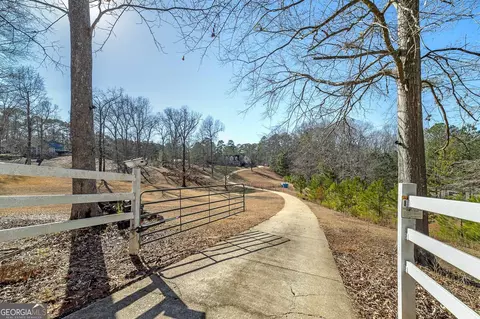 Exterior - 469 Old Roanoke Rd, Lagrange, GA 30240 photo 16 of 17