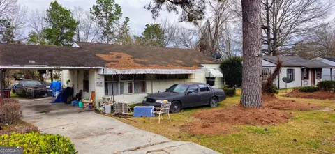 4028 Saint Charles Pl, Macon, GA 31206