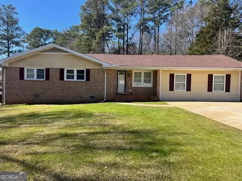 17 Foster Dr, Newnan, GA 30263