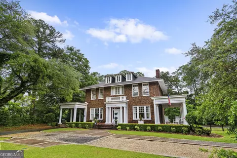 1305 Bellevue Ave, Dublin, GA 31021