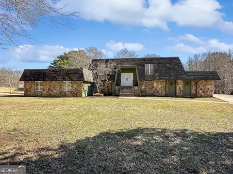 107 Stratford Ct, Peachtree City, GA 30269