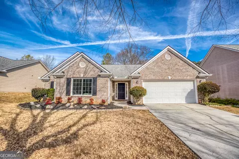 4078 Savannah Ridge Ct, Loganville, GA 30052