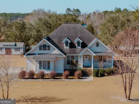 189 Gabriel Ln, Baxley, GA 31513