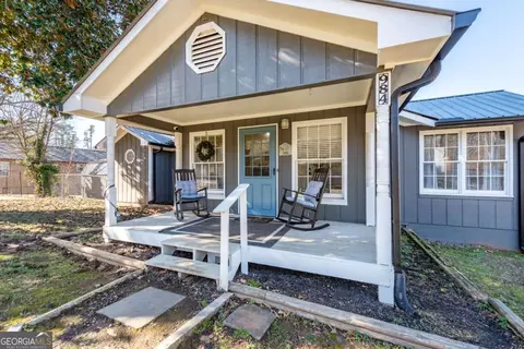 984 S Station St, Tate, GA 30177