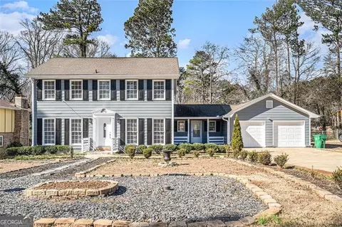 501 Fond Du Lac Dr, Stone Mountain, GA 30088