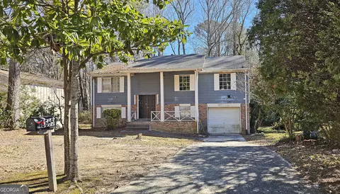 6665 Cedar Hurst Trl, College Park, GA 30349