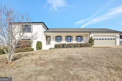 5 Colonial Dr, Newnan, GA 30263