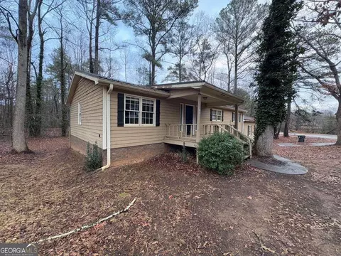 6871 Lakeshore Dr, Douglasville, GA 30135