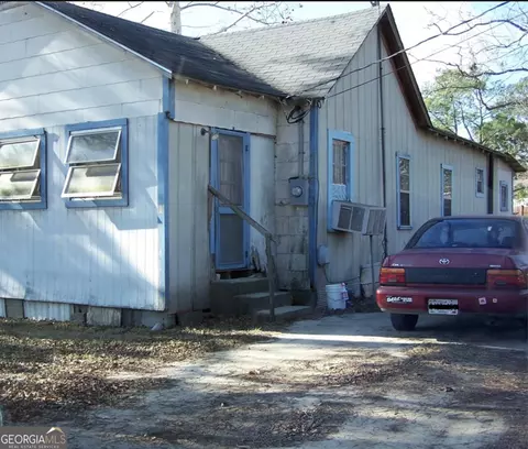 401 Jones St, Glennville, GA 30427