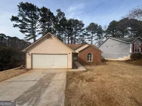 754 Shore Dr, Lithonia, GA 30058