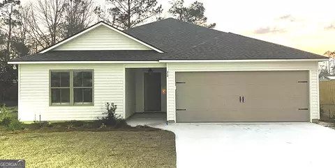 22 Red Oak St, Ray City, GA 31645