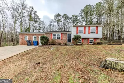 2906 Forestside Ln, Atlanta, GA 30349