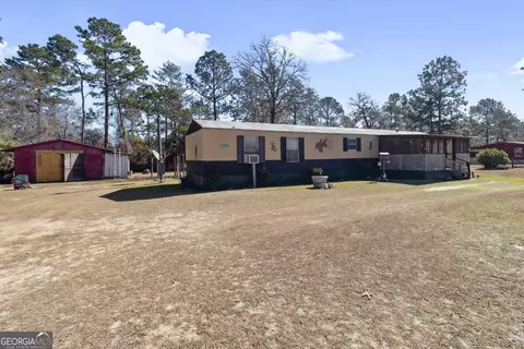 245 Saint Simons St, Jesup, GA 31545