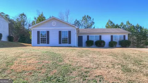 195 Fairclift Dr, Covington, GA 30016