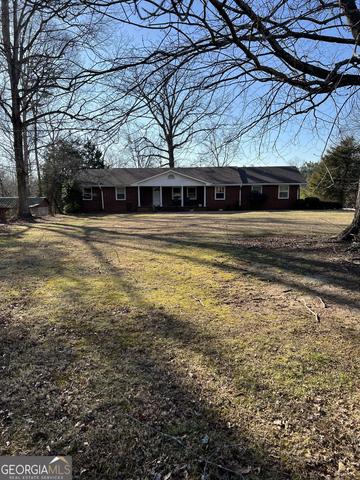 5595 Stagecoach Rd, Rex, GA 30273 | MLS# 10452984 | 20 Photos - Movoto