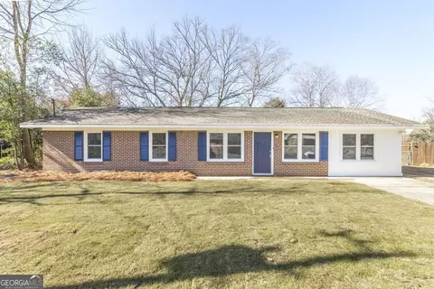 219 Laverne Dr, Warner Robins, GA 31088