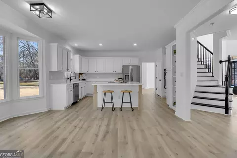 Entry Way - 155 Hedgewick Way, Tyrone, GA 30290 photo 3 of 6