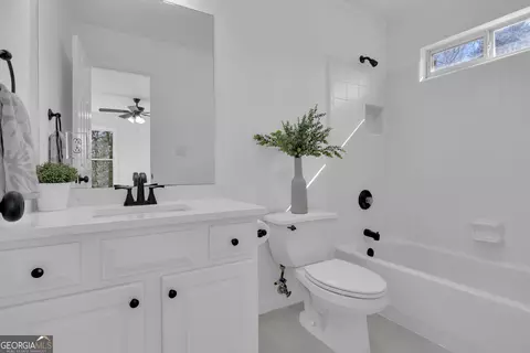 Bath - 155 Hedgewick Way, Tyrone, GA 30290 photo 1 of 10