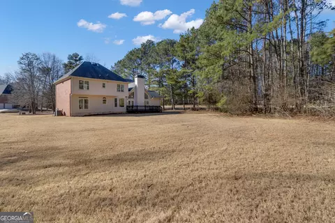 Exterior - 155 Hedgewick Way, Tyrone, GA 30290 photo 7 of 9