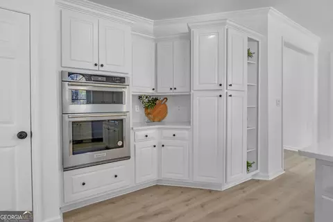 Kitchen - 155 Hedgewick Way, Tyrone, GA 30290 photo 5 of 8