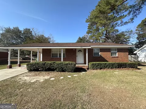 603 Lakeview Dr, Adel, GA 31620