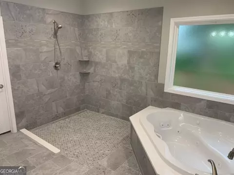 313 Redbud Dr, Barnesville, GA 30204 photo 9