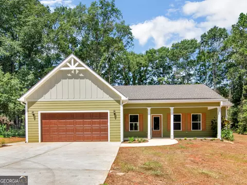 313 Redbud Dr, Barnesville, GA 30204 photo 2