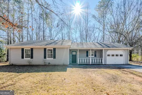 920 Navajo Trl, Covington, GA 30016