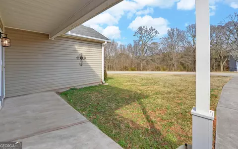 56 Summit Ln, Carnesville, GA 30521 photo 3