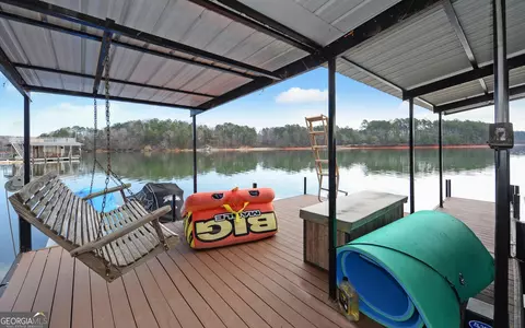 Exterior - 565 Currahee Pt, Toccoa, GA 30577 photo 12 of 13