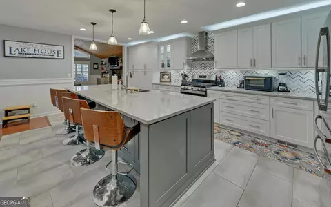 Kitchen - 565 Currahee Pt, Toccoa, GA 30577 photo 1 of 4