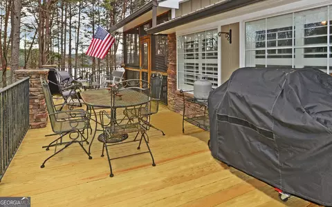 Exterior - 565 Currahee Pt, Toccoa, GA 30577 photo 3 of 13