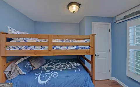 Bedroom - 565 Currahee Pt, Toccoa, GA 30577 photo 11 of 12