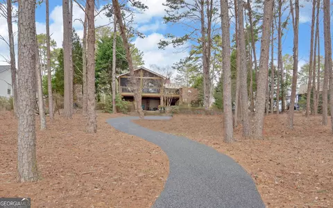 Exterior - 565 Currahee Pt, Toccoa, GA 30577 photo 11 of 13