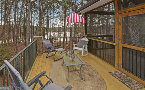 Exterior - 565 Currahee Pt, Toccoa, GA 30577 photo 4 of 13