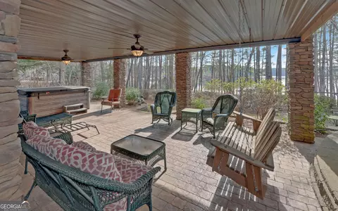 Exterior - 565 Currahee Pt, Toccoa, GA 30577 photo 8 of 13