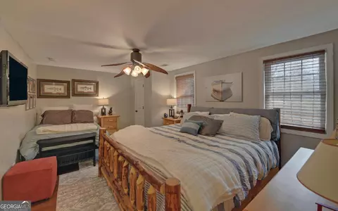 Bedroom - 565 Currahee Pt, Toccoa, GA 30577 photo 9 of 12