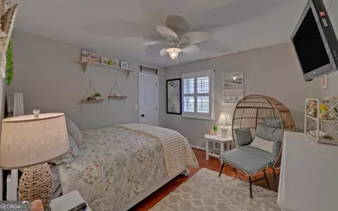 Bedroom - 565 Currahee Pt, Toccoa, GA 30577 photo 4 of 12