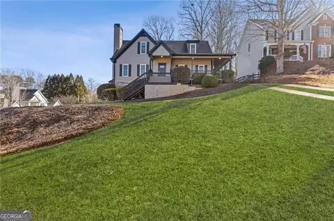 610 Lovinggood Trl, Woodstock, GA 30189