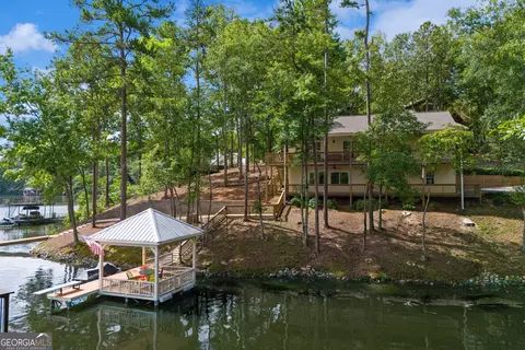 373 Pineywoods Dr, Wedowee, AL 36278