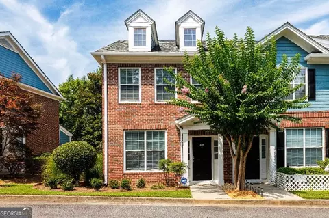 390 Pine Hill Pl, Norcross, GA 30093