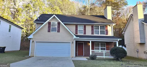 320 Valley View Dr, Fairburn, GA 30213