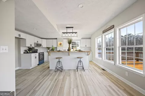 Kitchen - 2894 Chase Rd, Cornelia, GA 30531 photo 2 of 13