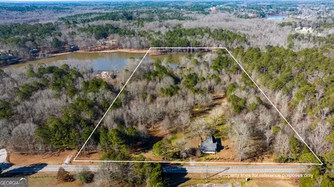 447 Lester Rd, Fayetteville, GA 30215