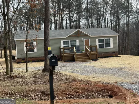 1116 New Bridge Rd, Cleveland, GA 30528