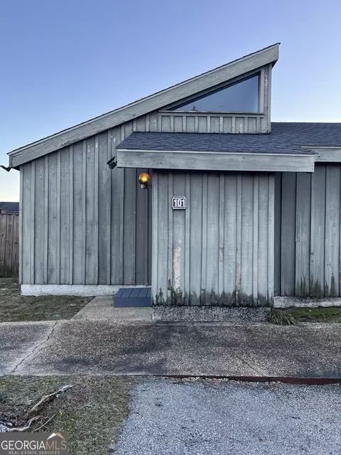 101 Valley Rd, Statesboro, GA 30458