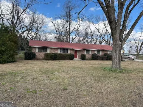 6910 Blocker Rd, Glennville, GA 30427