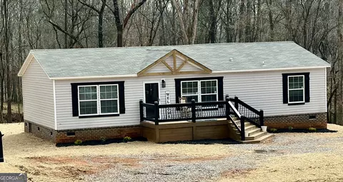 1086 New Bridge Rd, Cleveland, GA 30528